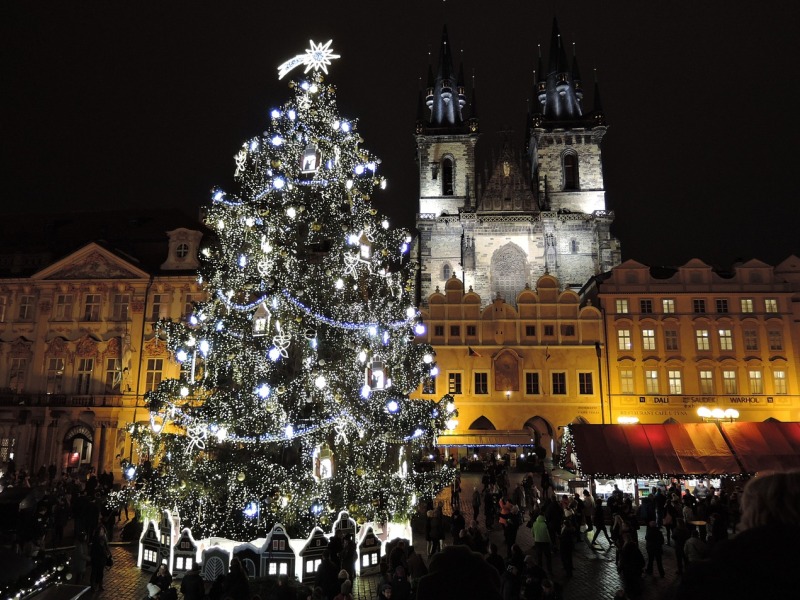 Πράγα-Χριστούγεννα-diontours.com